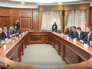 Брнабићева са делегацијом ММФ-а:  Србија се добро бори са ефектима светске кризе