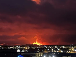 Исландски вулкан поново еруптира, на снази метеоролошко упозорење