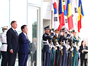 Да ли је Букурешт пошао стопама Варшаве –  стиже ли јужнокорејско наоружање у Румунију  