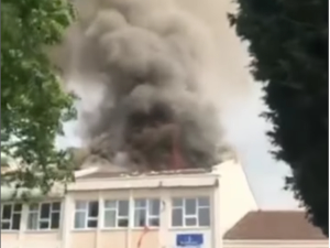 Мали матуранти бакљама запалили кров школе у Подгорици
