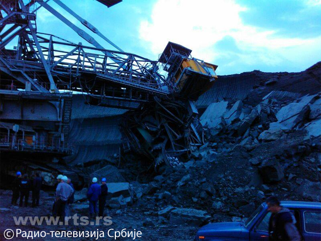 Mining Mayhem: Bucket-Wheel Excavator Collapse