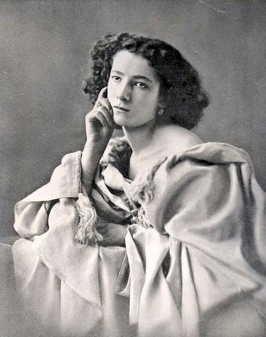 Sarah-Bernhardt-portrait.jpg