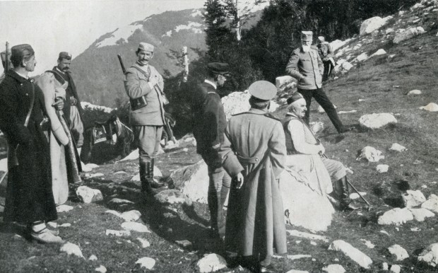 Kralj Nikola sa načelnikom štaba crnogorske Vrhovne komande generalom Božidarom Jankovićem
