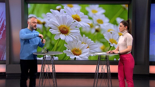 Per un aspetto giovanile della pelle: rosmarino, calendula, immortelle, timo