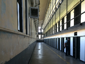 Бекство из затвора у Требињу, кинески држављанин прескочио зид током шетње