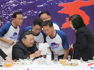Ким Џонг Ун прегледао снимке новог шпијунског сателита