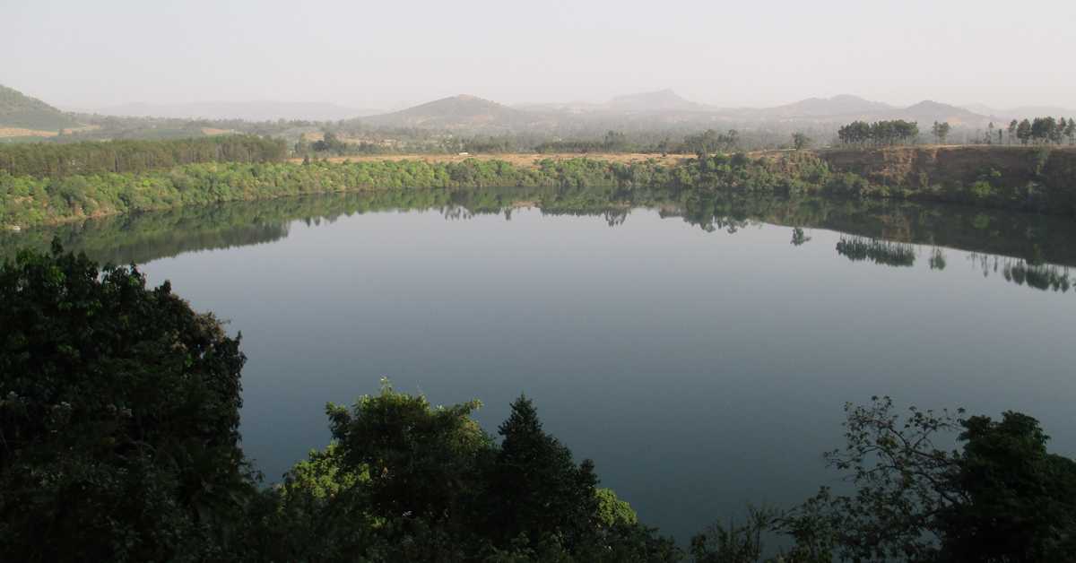 Зенгена – језеро настало у вулканском кратеру, успомена из великог потопа