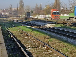 Двојица радника повређена у струјном удару на прузи у Земуну