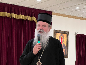 Владика Теодосије у  Српском Саборном Храму у Чикагу