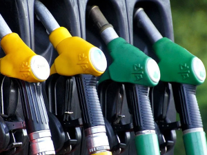 Ново поскупљење горива – два динара више и за бензин и за дизел