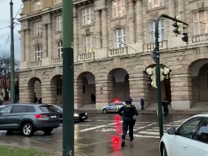 Амбасада у Прагу: Нема информација да међу повређенима и убијенима има српских држављана
