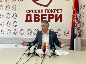 Бошко Обрадовић подноси оставку на место председника Двери