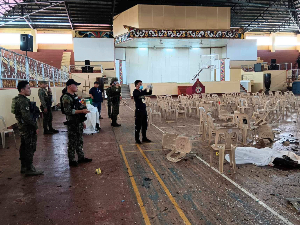 Бомбашки напад током мисе на Филипинима, четворо погинулих