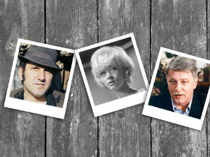  Глумци певају 