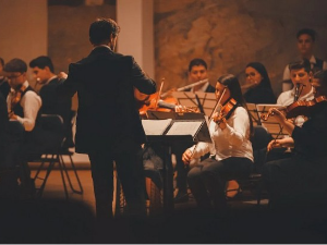 Портрет уметника: Серђу Челибидаке