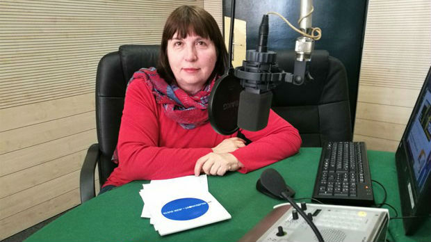 Читач: Емануел Рубен, Надија Теранова, Панос Јоанидис