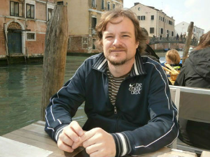 Ко су непријатељи народа?