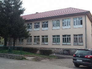 Лозница, ђаци пронашли бомбу у школском дворишту