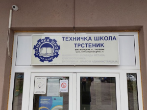 Трстеник, ученици који су измакли професорки столицу кажњени јединицом из владања и укором