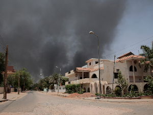Покушај државног удара у Судану, сукоби паравојне групе и војске у више градова