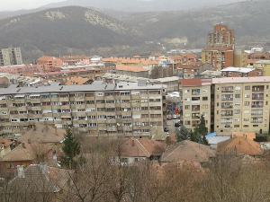 Полиција привела па пустила две особе у Косовској Митровици, наводе да су разносили пошиљке Поште Србије