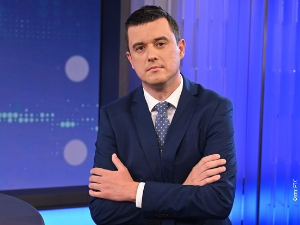 Око: Милорад Додик