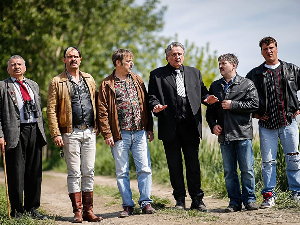 Пси лају ветар носи