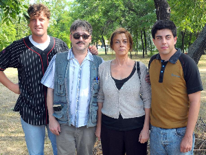 Пси лају ветар носи