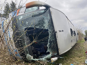 Преврнуо се аутобус с туристима из Србије у Мађарској, 12 повређених