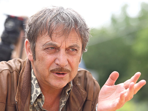 Пси лају ветар носи