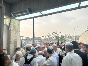 Тиња напетост на Храмовној гори – полиција не дира Палестинце у Ал Акси, Јеврејима допуштено да уђу