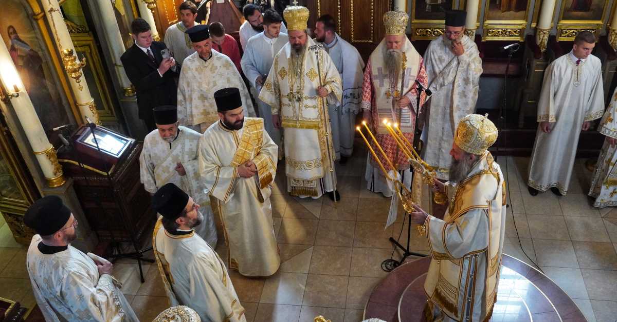 Патријарх Порфирије служио празничну литургију у Вазнесењској цркви