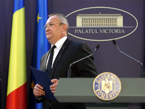 Замена на челу румунске владе - Николае Чука препустио место премијера Марчелу Чолакуу