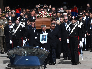 Берлускони сахрањен уз све државне почасти, хиљаде Италијана се опростило од бившег премијера