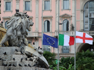 Италијани се опраштају од Берлусконија – након испраћаја у Милану, сахрана у породичном маузолеју