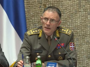 Генерал Мојсиловић разговарао са командантом КФОР-а Улуташом поводом наставка наоружавања Приштине