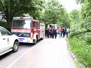 Три особе страдале, једна тешко повређена, у саобраћајној несрећи на путу између Врњачке Бање и Гоча