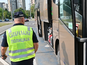 МУП појачано контролише аутобусе сa туристима – које су обавезе превозника и агенција