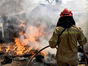 Гори околина Атине, у последња 24 сата у Грчкој избило 46 пожара