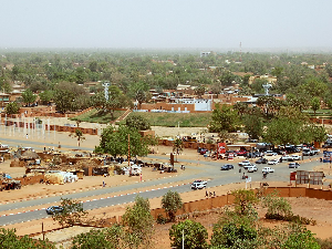 Војници блокирали председничку палату у Нигеру