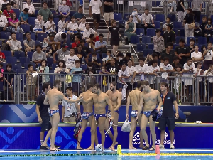 Грци декласирали "делфине"  у полуфиналу, против Шпанаца за бронзу 