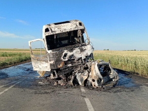 Тежак удес код Таванкута – запалила се два возила, једна особа погинула