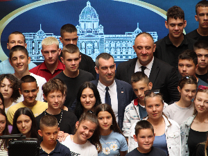 Председник Народне скупштине са децом из Републике Хрватске
