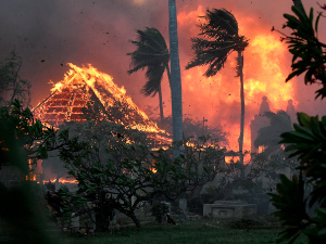 Рај на Земљи претворен у пакао - 36 страдало у пожару на Хавајима, спржена цела насеља