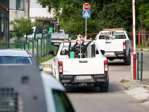 Каменицама нападнута два радника "Градске чистоће" приликом сузбијања комараца у Земуну