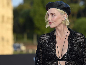 Шарлиз Терон напала холивудске стандарде лепоте