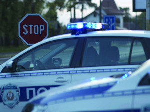 Полиција запленила кокаин, аутомобил и 13.850 евра, ухапшене две особе