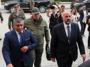 Почињу преговори о реинтеграцији Нагорно-Карабаха, у Јеревану протести