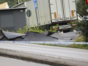 Клизиште урушило део ауто-пута у Шведској, три особе повређене