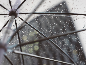 Понесите кишобране, престанак падавина од средине дана – до 27 степени